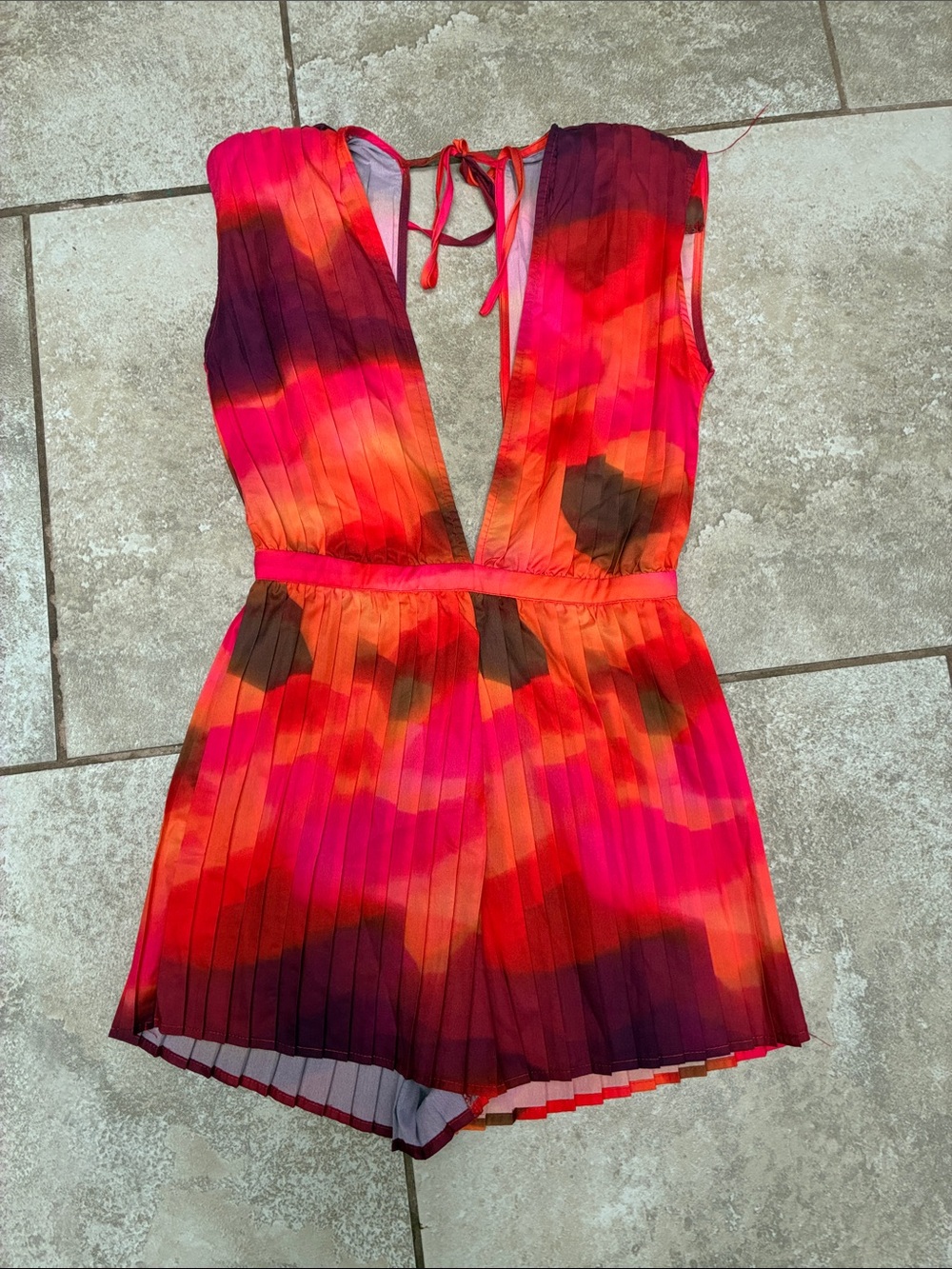 PrettyLittleThing Pink & Orange Plunging Pleated Romper